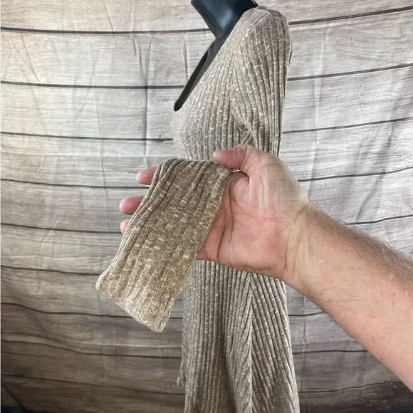 Ladies size small dress by Daytrip - Picture 6 of 10